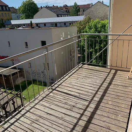 Ferienwohnung Fuer Kleine Und Grosse Reisegruppe Dresden Exterior photo
