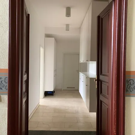 Ferienwohnung Fuer Kleine Und Grosse Reisegruppe Dresden Exterior photo