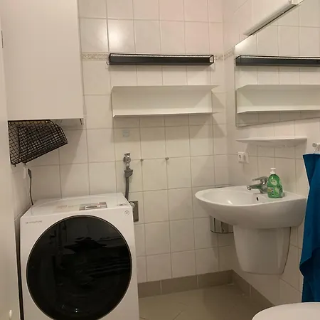 Ferienwohnung Fuer Kleine Und Grosse Reisegruppe Dresden Exterior photo