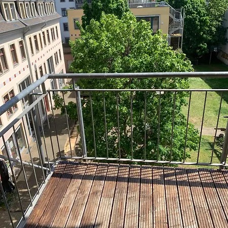 Ferienwohnung Fuer Kleine Und Grosse Reisegruppe Dresden Exterior photo